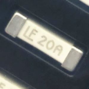 hde2608318323
